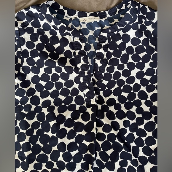 Calvin Klein Women's Top, Ruffle Cap Sleeves, Blue Polka Dot Pattern; Size L - Picture 3 of 9